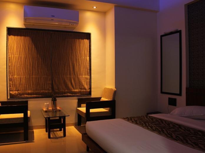 Hotel Treebo Trend Royal Kourt Aurangabad Zewnętrze zdjęcie