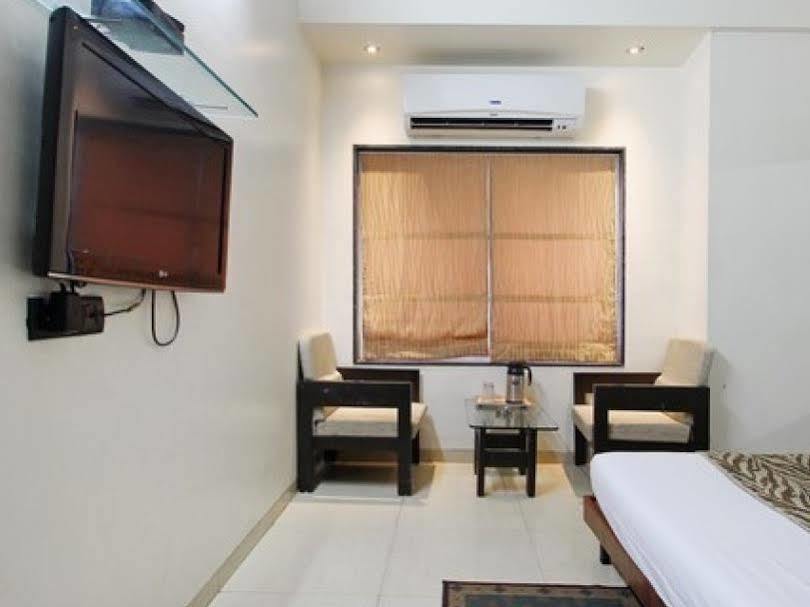 Hotel Treebo Trend Royal Kourt Aurangabad Zewnętrze zdjęcie