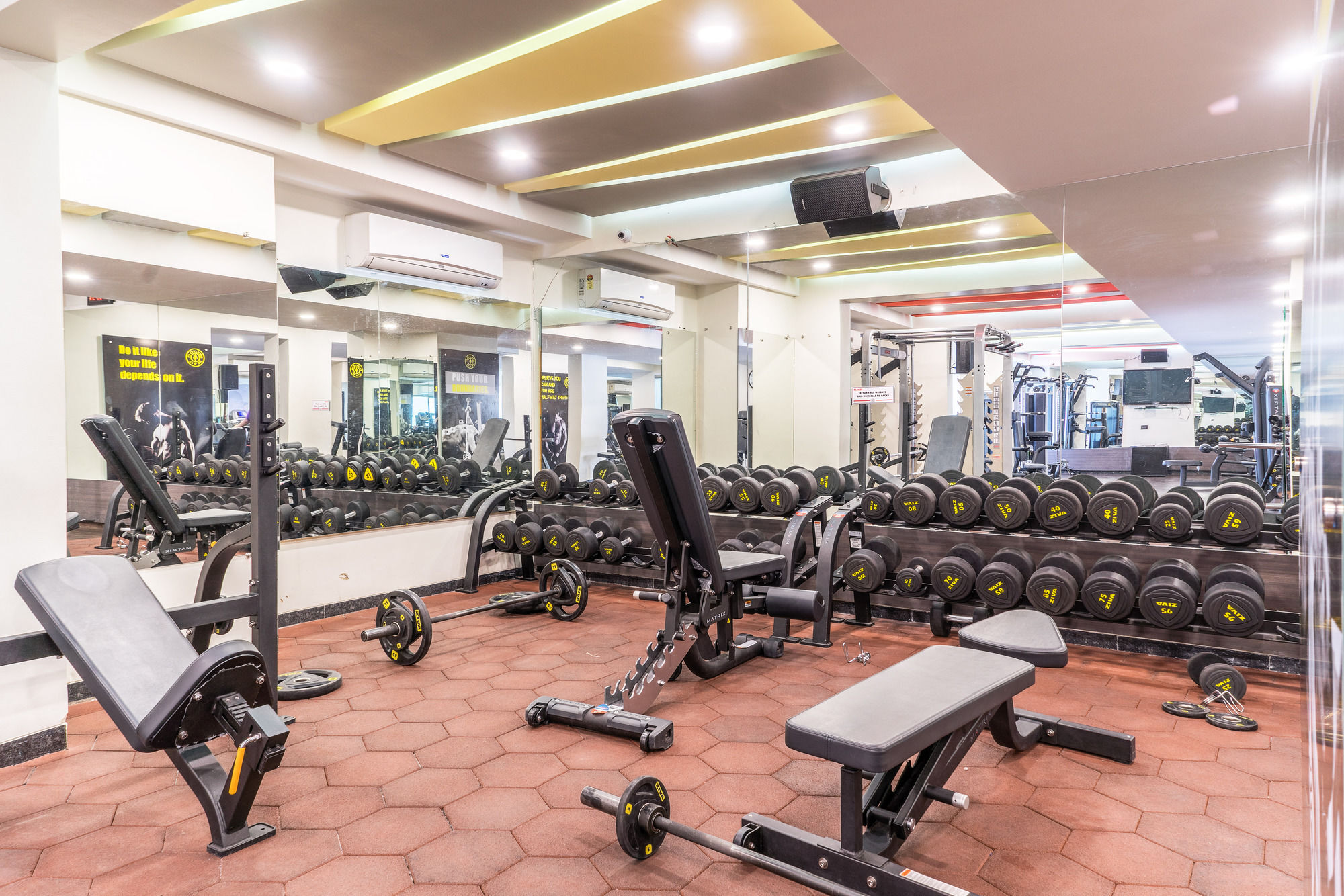 Hotel Treebo Trend Royal Kourt Aurangabad Zewnętrze zdjęcie